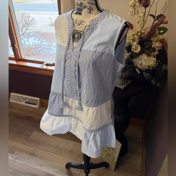 Vineyard Vines Size 8 Sleeveless Skiff Striped Mix Tiered Top - Picture 4 of 8